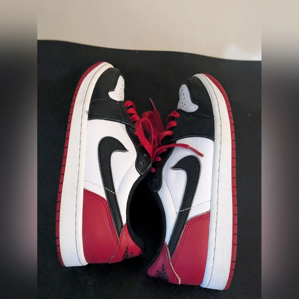 Nike Air Jordan 1 Retro Low OG Black Toe